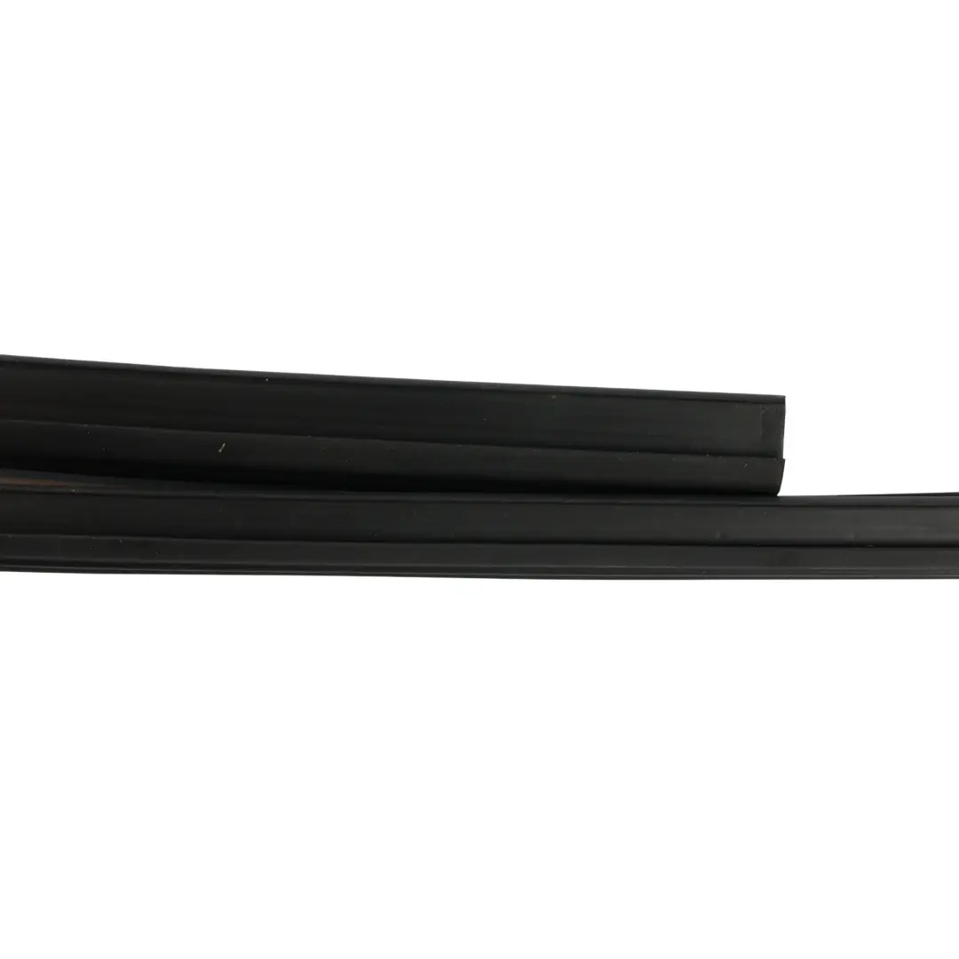MK8 Joint Cadre Vitre Porte Avant Droit pour Ford Fiesta à propos du numéro de pièce H1BB-A21510-A Ford Fiesta MK8 Joint Cadre Vitre Porte Avant Droit - SKU H1BB-A21510-A - Numéro de pièce H1BB-A21510-A