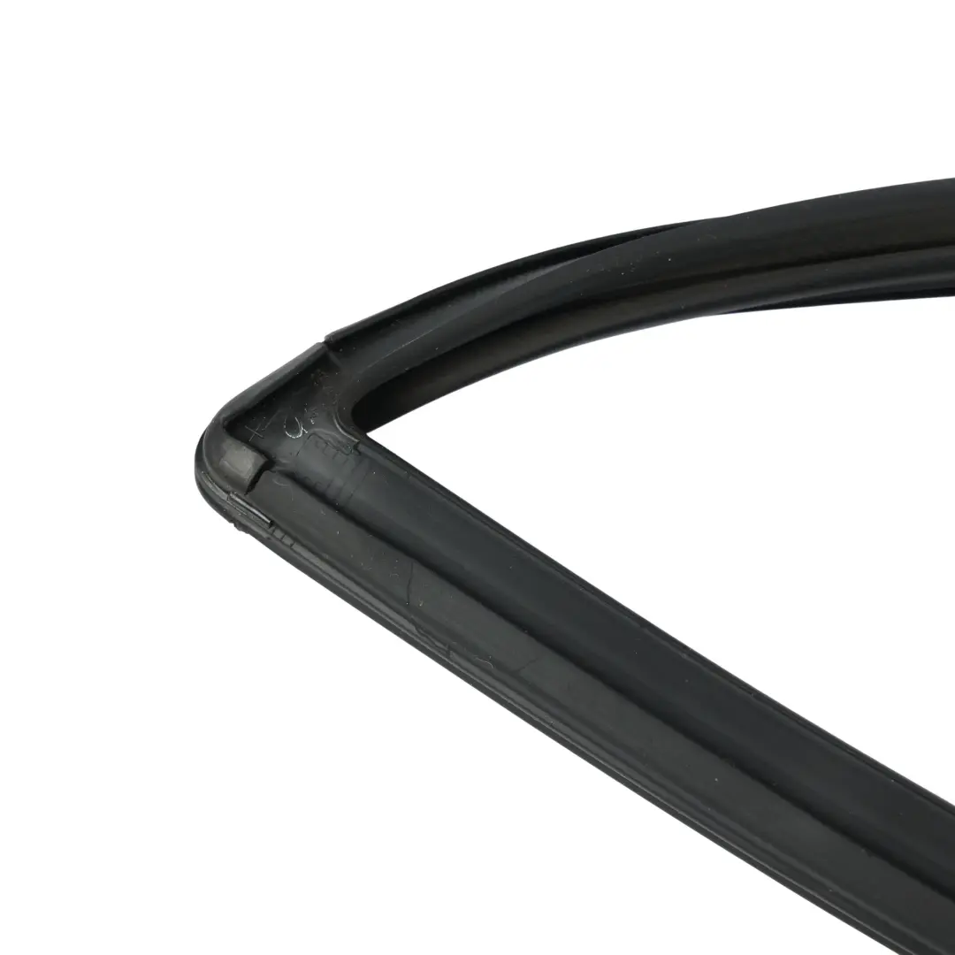 MK8 Guarnizione Finestrino Porta Anteriore Destra per Ford Fiesta con numero di parte H1BB-A21510-A Ford Fiesta MK8 Guarnizione Finestrino Porta Anteriore Destra - SKU H1BB-A21510-A - Numero di parte H1BB-A21510-A