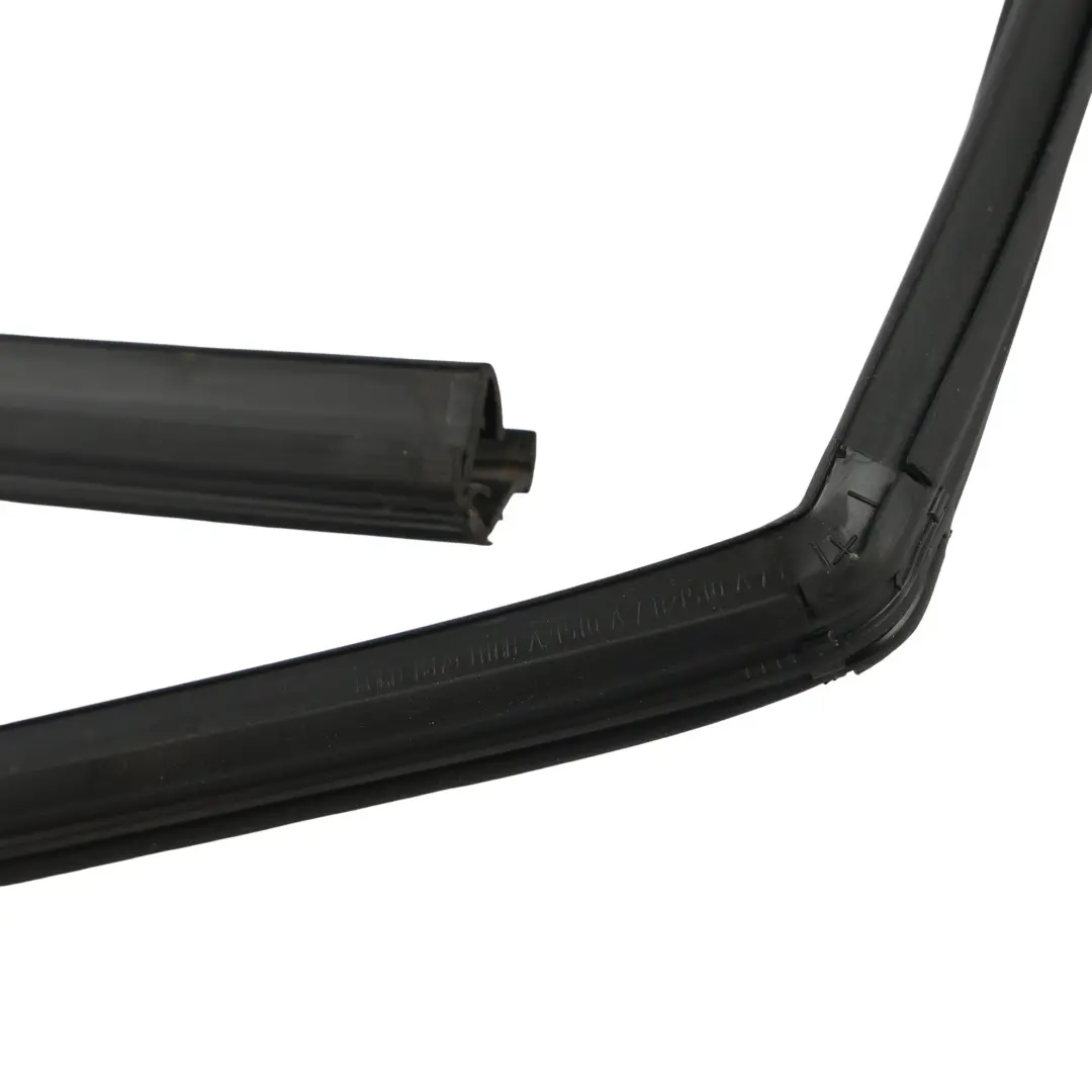 MK8 Joint Cadre Vitre Porte Avant Droit pour Ford Fiesta à propos du numéro de pièce H1BB-A21510-A Ford Fiesta MK8 Joint Cadre Vitre Porte Avant Droit - SKU H1BB-A21510-A - Numéro de pièce H1BB-A21510-A