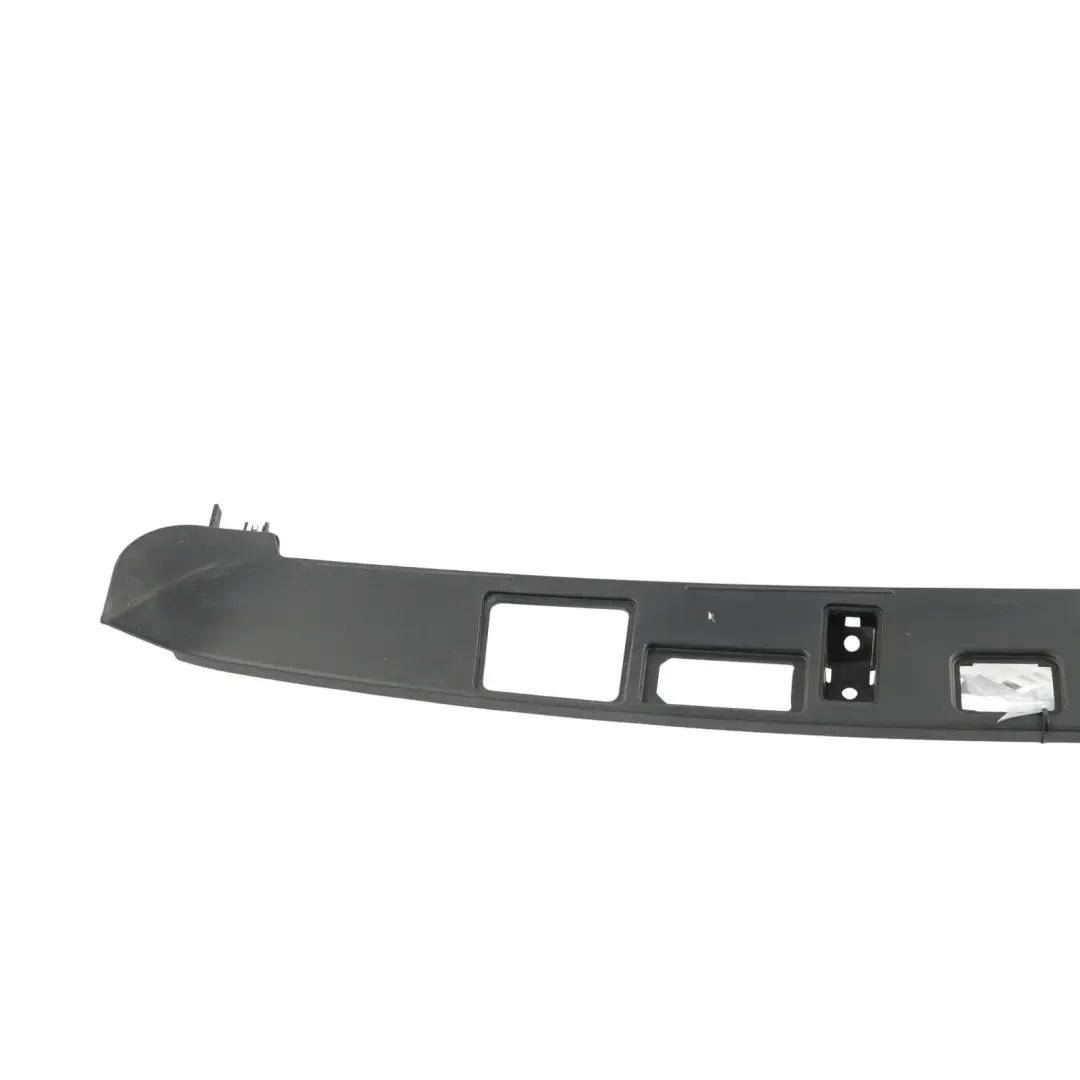 Land Rover Range Rover Velar L560 Luz Matrícula Marco Panel Negro - SKU J8A2-40406-BA - Número de pieza J8A2-40406-BA