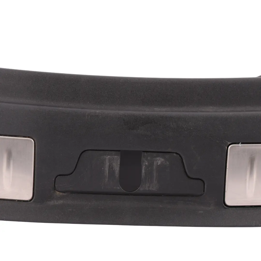 Plaque Protection Coffre Arrière pour Land Rover Range Rover Velar L560 à propos du numéro de pièce J8A2-406A64-A Land Rover Range Rover Velar L560 Plaque Protection Coffre Arrière - SKU J8A2-406A64-A - Numéro de pièce J8A2-406A64-A