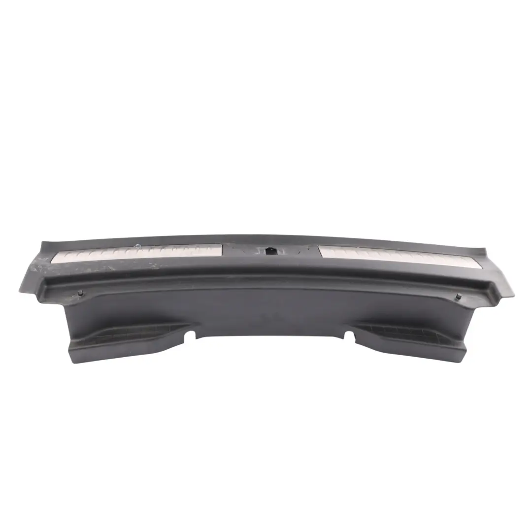 Land Rover Range Rover Velar L560 Panel Protector Maletero Trasero - SKU J8A2-406A64-A - Número de pieza J8A2-406A64-A