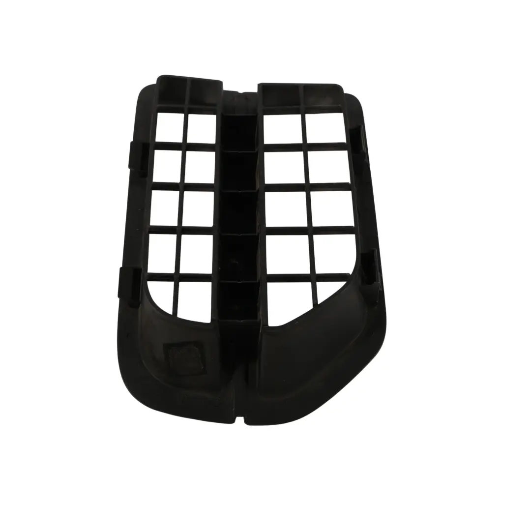 Front Wing Fender Trim Grille Right O/S to Land Rover Discovery 3 L319 with Part number JAK000062 Land Rover Discovery 3 L319 Front Wing Fender Trim Grille Right O/S - SKU JAK000062 - Part number JAK000062