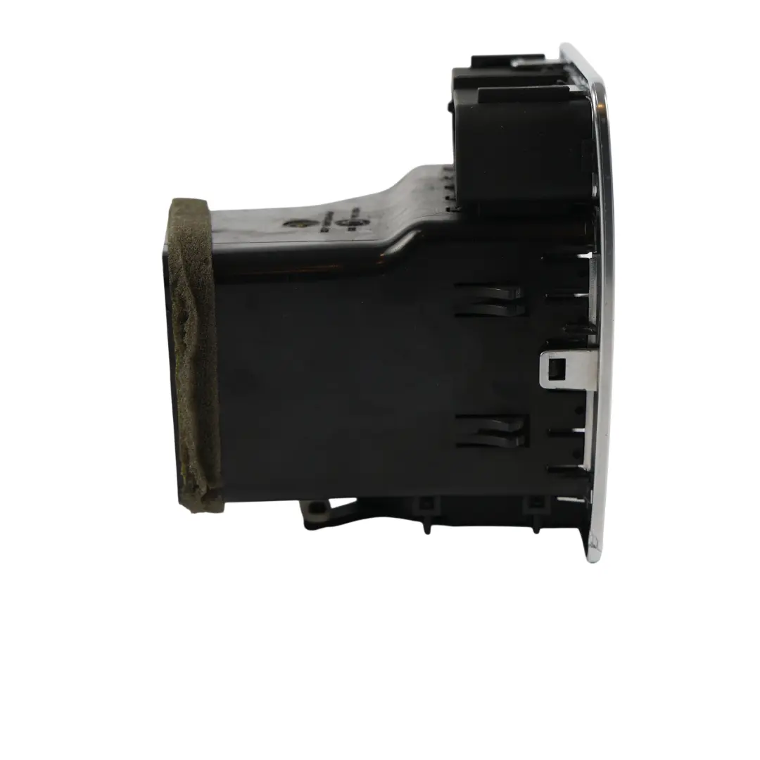 Bocchetta Aria Cruscotto Anteriore Destra per Range Rover L322 con numero di parte JVE000041 Range Rover L322 Bocchetta Aria Cruscotto Anteriore Destra - SKU JVE000041 - Numero di parte JVE000041