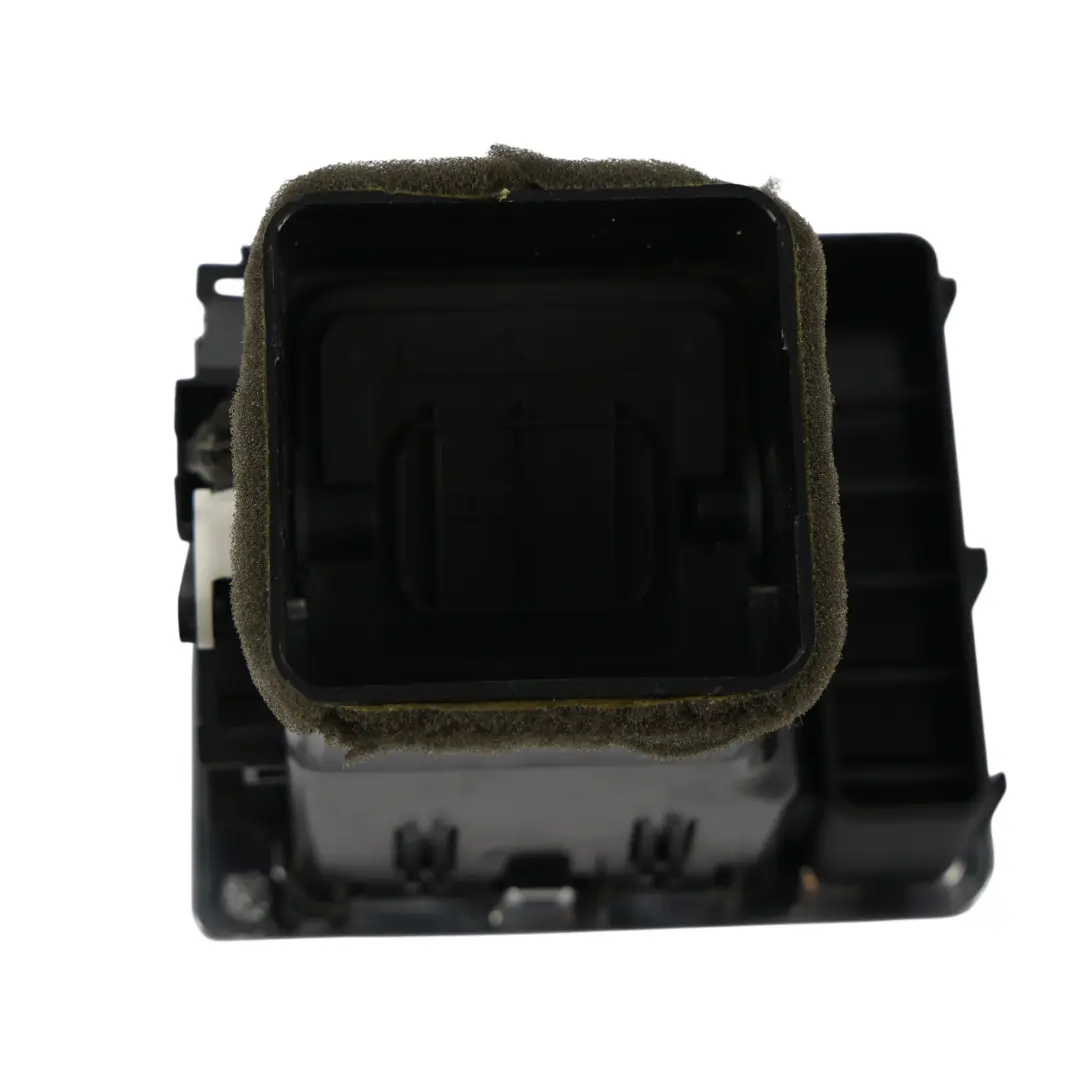 Bocchetta Aria Cruscotto Anteriore Destra per Range Rover L322 con numero di parte JVE000041 Range Rover L322 Bocchetta Aria Cruscotto Anteriore Destra - SKU JVE000041 - Numero di parte JVE000041