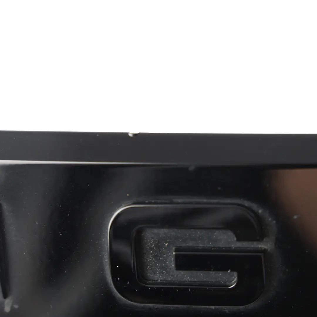 Trunk Moulding Trim With Emblem to Range Rover Evoque L551 Tailgate with Part number K8D2-402A30-A Range Rover Evoque L551 Tailgate Trunk Moulding Trim With Emblem - SKU K8D2-402A30-A - Part number K8D2-402A30-A