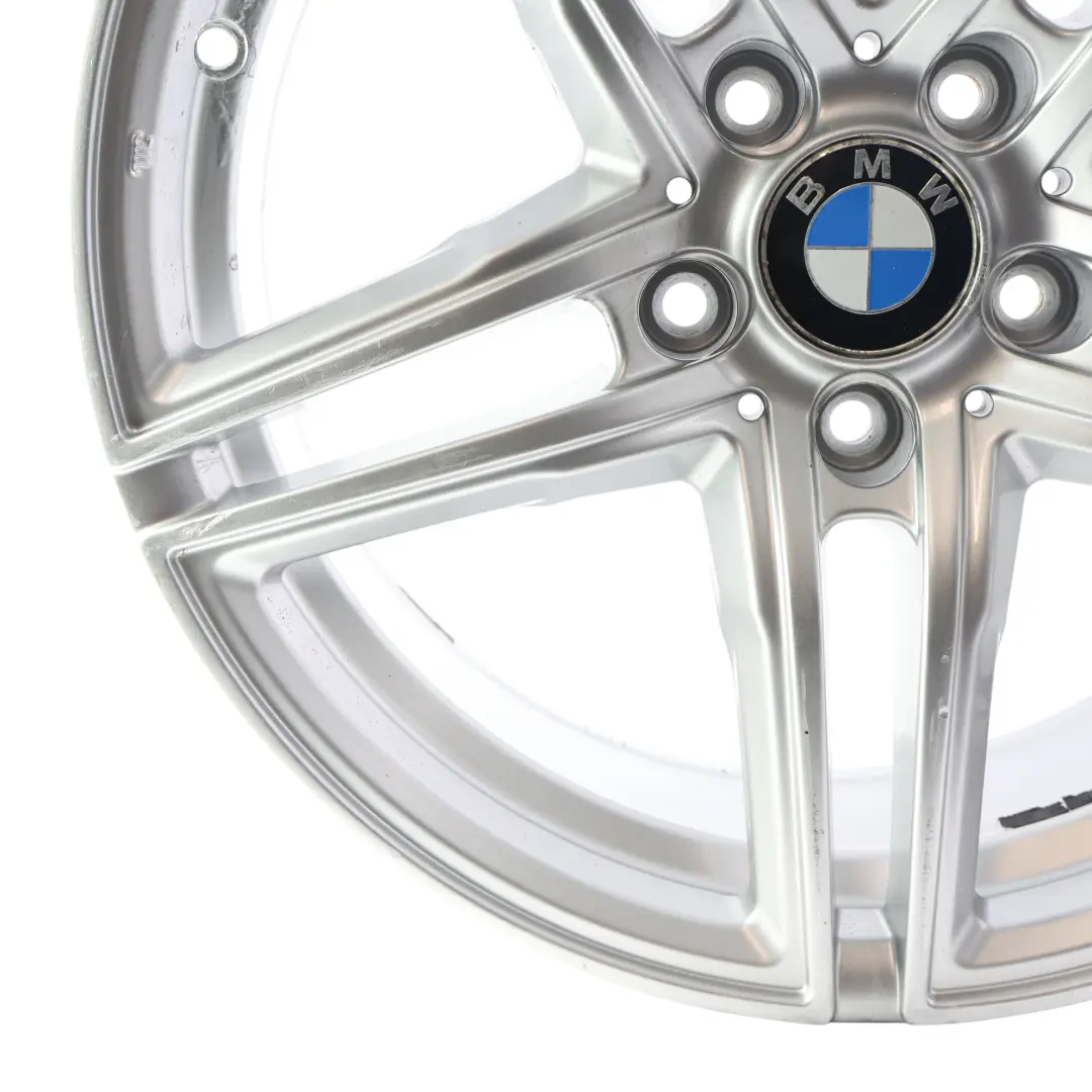 Felga Aluminiowa 18" Srebrna 8J ET:30 5x120 Star 10 Spoke do BMW o numerze KBA49282 BMW Felga Aluminiowa 18" Srebrna 8J ET:30 5x120 Star 10 Spoke - SKU KBA49282-1 - Numer Części KBA49282