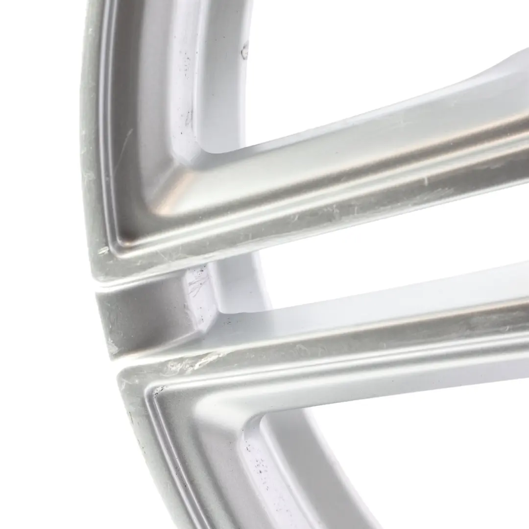 Felga Aluminiowa 18" Srebrna 8J ET:30 5x120 Star 10 Spoke do BMW o numerze KBA49282 BMW Felga Aluminiowa 18" Srebrna 8J ET:30 5x120 Star 10 Spoke - SKU KBA49282-1 - Numer Części KBA49282