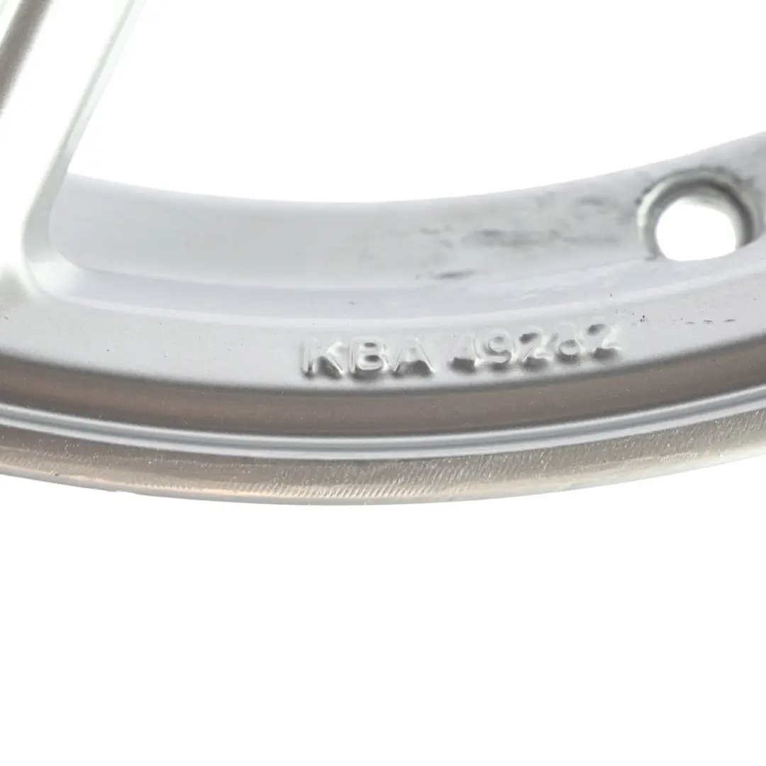 BMW 18" Cerchio Lega Argento 8J ET:30 5x120 Star 10 Razze - SKU KBA49282-2 - Numero di parte KBA49282