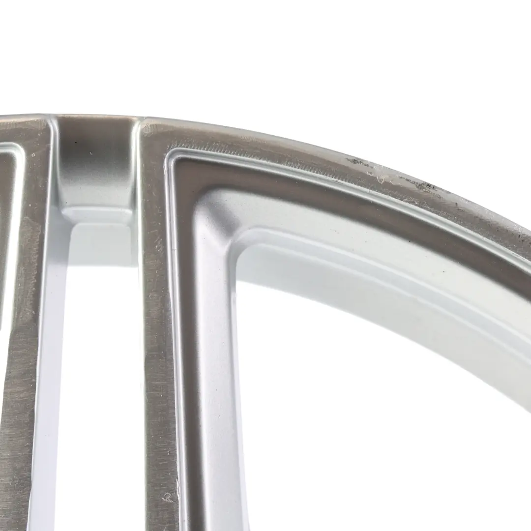 BMW 18" Jante Alliage Argent 8J ET:30 5x120 Star 10 Rayons - SKU KBA49282-2 - Numéro de pièce KBA49282