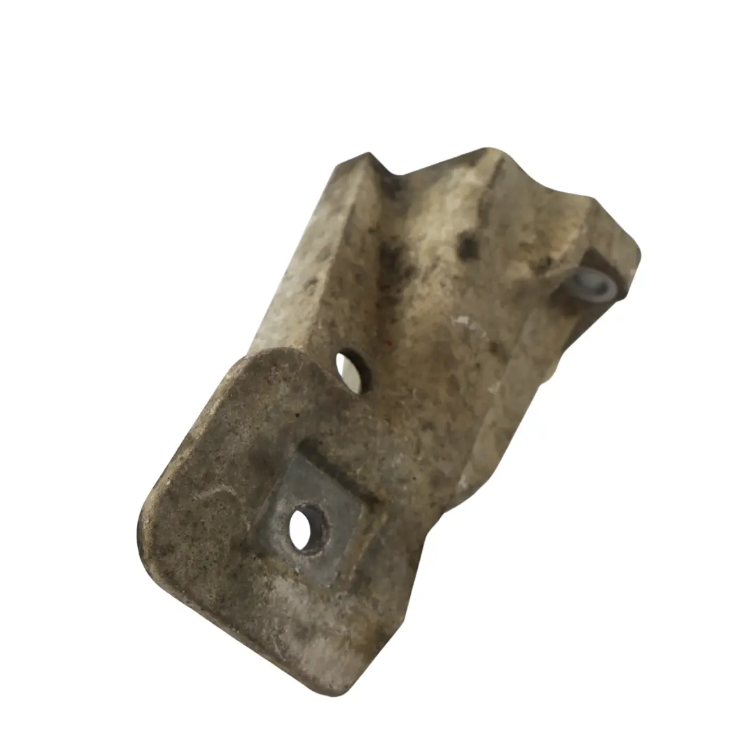 Łapa Wspornik Mocowania Silnika Lewo 4H226061AA do Land Rover Discovery 3 L319 o numerze KKU500580 Land Rover Discovery 3 L319 Łapa Wspornik Mocowania Silnika Lewo 4H226061AA - SKU KKU500580 - Numer Części KKU500580