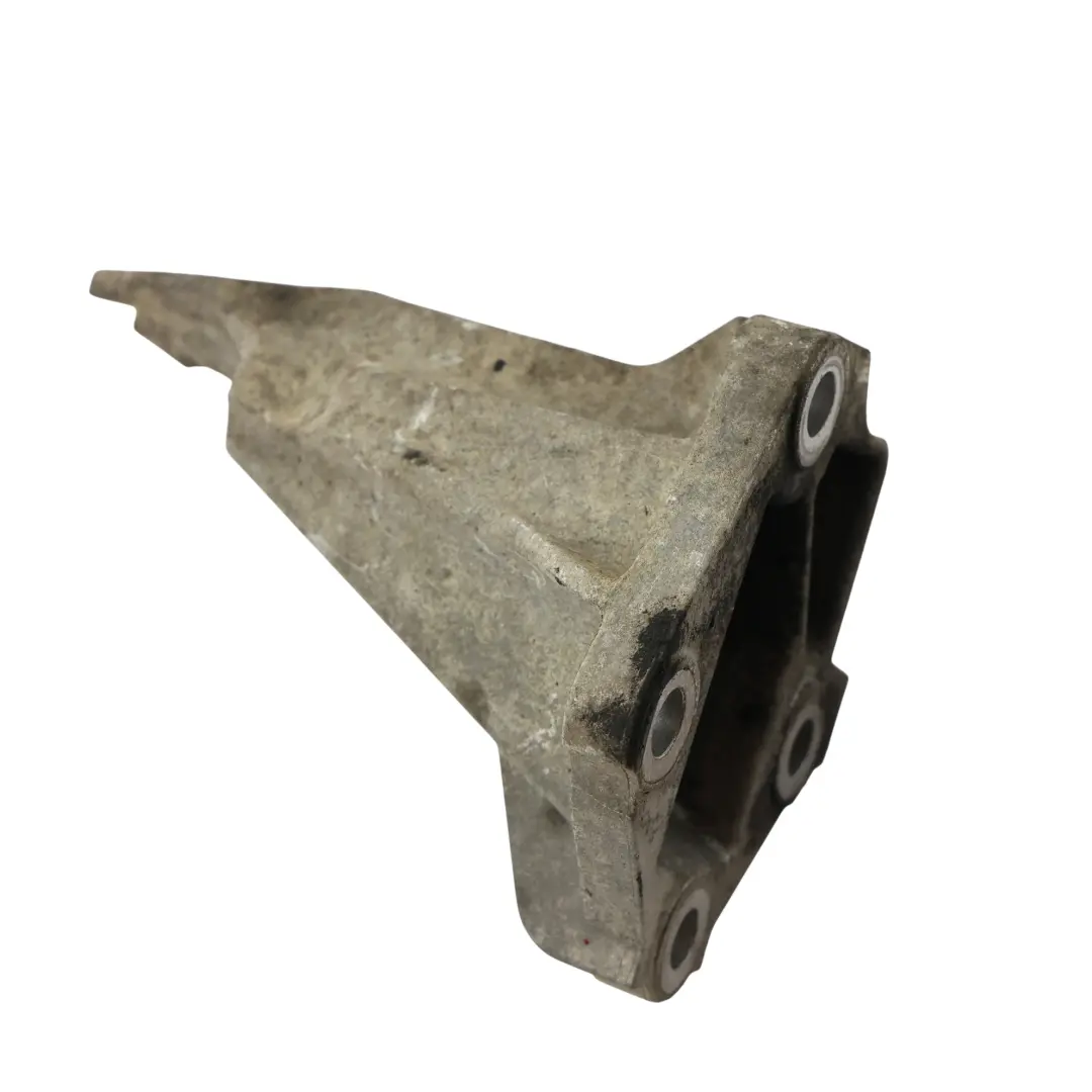 Land Rover Discovery 3 L319 Engine Mount Bracket Left N/S 4H22-6061-AA - SKU KKU500580 - Part number KKU500580