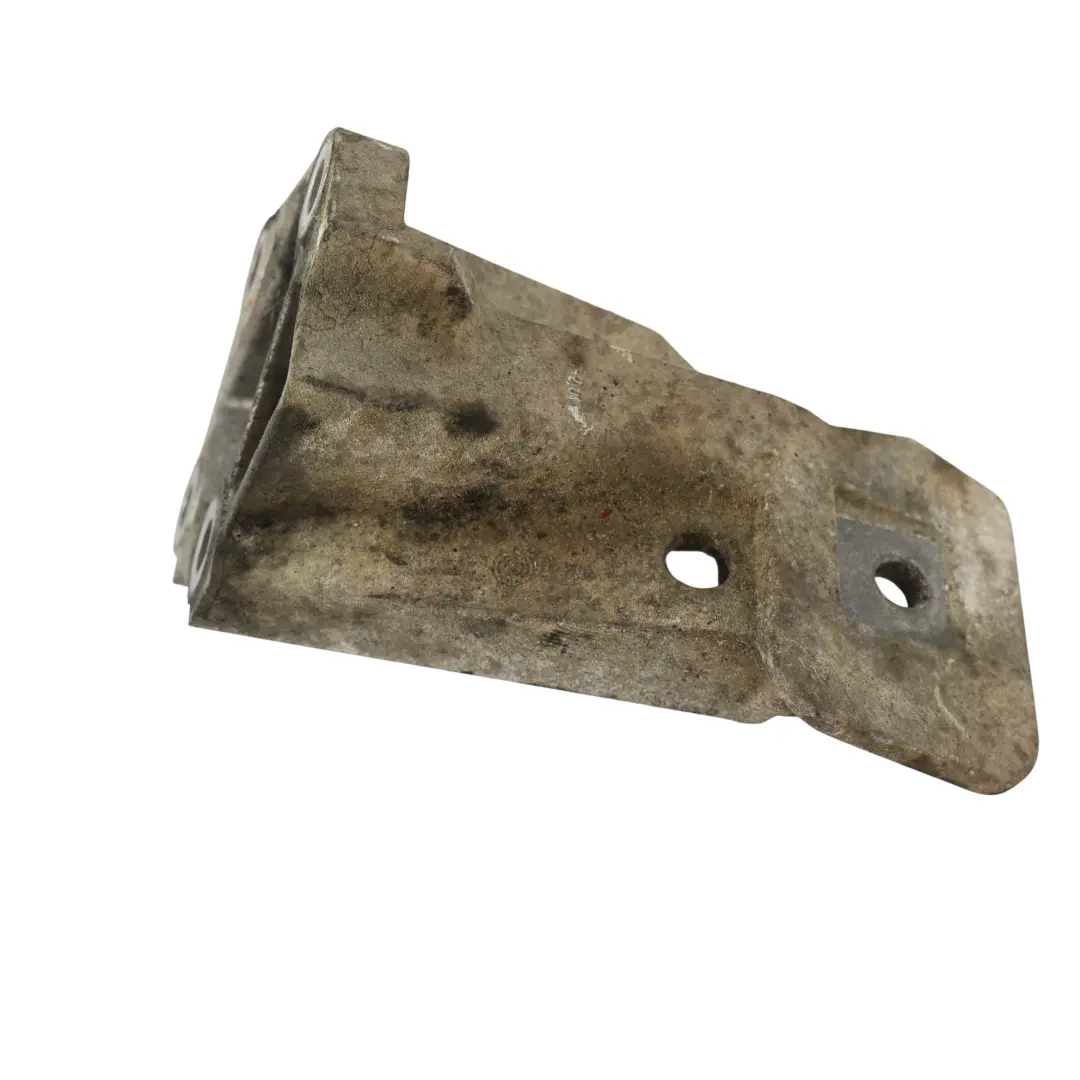 Mount Bracket Left N/S 4H22-6061-AA to Land Rover Discovery 3 L319 Engine with Part number KKU500580 Land Rover Discovery 3 L319 Engine Mount Bracket Left N/S 4H22-6061-AA - SKU KKU500580 - Part number KKU500580