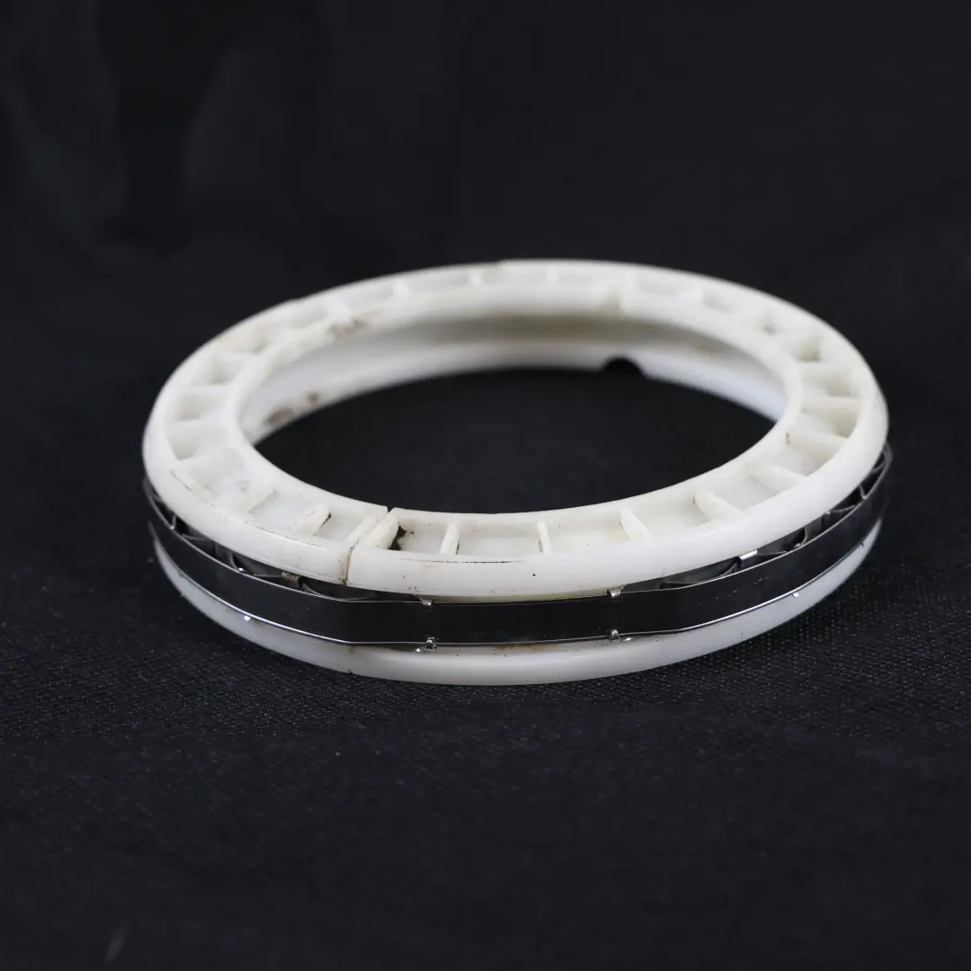 Land Rover Range Rover Sport L320 Réservoir Carburant Bague Fixation - SKU LR013771 - Numéro de pièce LR013771
