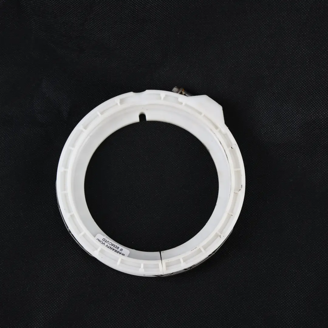 Kraftstofftank Haltering für Land Rover Range Rover Sport L320 mit Teilenummer LR013771 Land Rover Range Rover Sport L320 Kraftstofftank Haltering - SKU LR013771 - Teilenummer LR013771