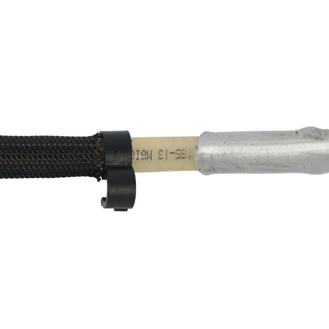 Tubo Manguera Filtro Combustible BG9Q-9B303-AA para Range Rover Evoque L538 con número de pieza LR023064 Range Rover Evoque L538 Tubo Manguera Filtro Combustible BG9Q-9B303-AA - SKU LR023064 - Número de pieza LR023064