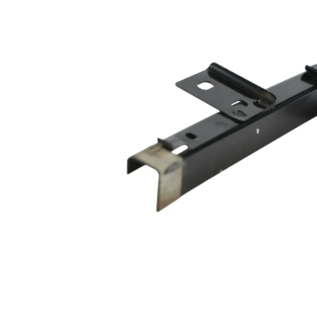 Guida Vetro Porta Anteriore Destro 5H22-21458-CD per Land Rover Discovery L319 con numero di parte LR024084 Land Rover Discovery L319 Guida Vetro Porta Anteriore Destro 5H22-21458-CD - SKU LR024084 - Numero di parte LR024084