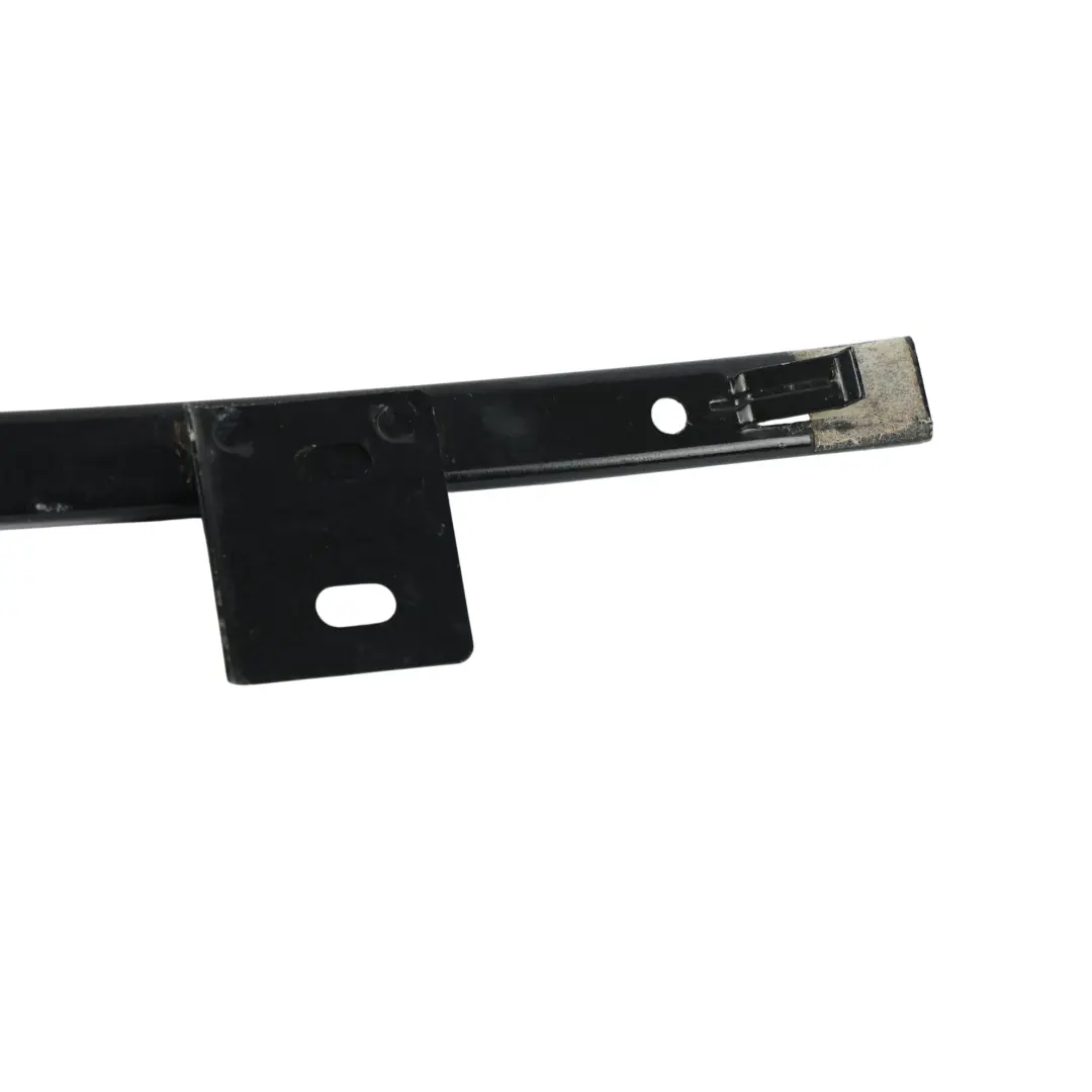 Land Rover Discovery L319 Guida Vetro Porta Anteriore Destro 5H22-21458-CD - SKU LR024084 - Numero di parte LR024084