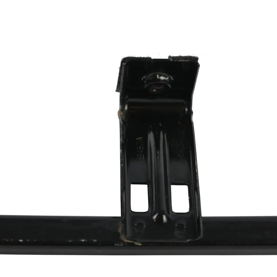 Guida Vetro Porta Anteriore Destro 5H22-21458-CD per Land Rover Discovery L319 con numero di parte LR024084 Land Rover Discovery L319 Guida Vetro Porta Anteriore Destro 5H22-21458-CD - SKU LR024084 - Numero di parte LR024084