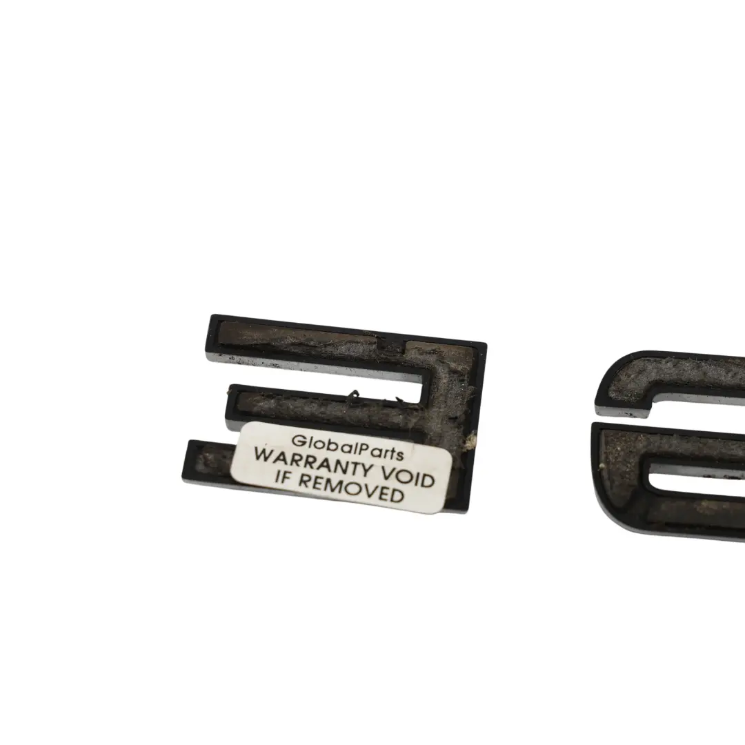 Emblemat Napis RANGE do Land Rover Range Rover Evoque L538 o numerze LR026394 Land Rover Range Rover Evoque L538 Emblemat Napis RANGE - SKU LR026394 - Numer Części LR026394