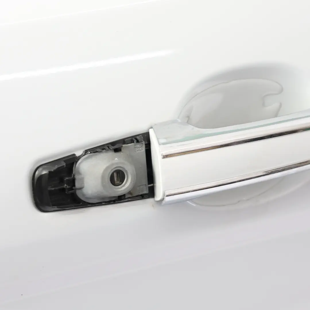 Range Rover Evoque L538 Porta Anteriore Destra Yulong Bianco 2201 - SKU LR028552-YWH - Numero di parte LR028552