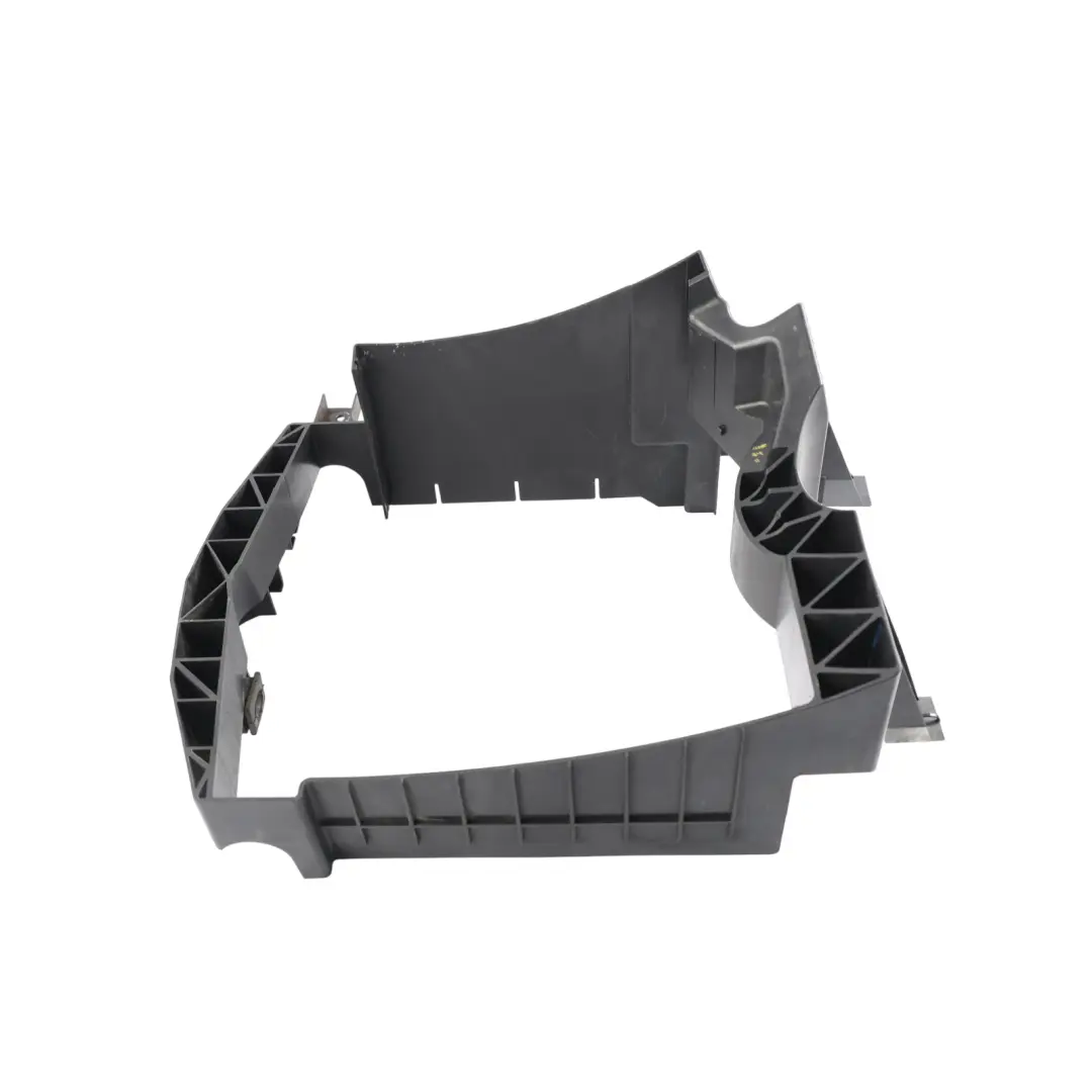 Duct Channel Guide Right O/S CPLA-8A107-AC to Range Rover Sport L494 Rear Air with Part number LR034556 Range Rover Sport L494 Rear Air Duct Channel Guide Right O/S CPLA-8A107-AC - SKU LR034556 - Part number LR034556