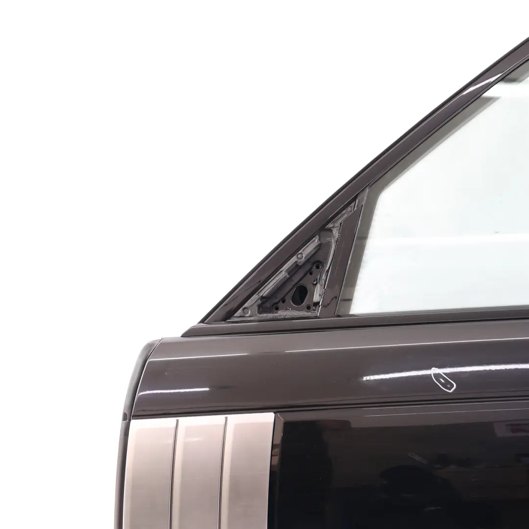 Drzwi Przednie Lewe Czarne 820 do Range Rover L405 o numerze LR036400 Range Rover L405 Drzwi Przednie Lewe Czarne 820 - SKU LR036400-SAB - Numer Części LR036400