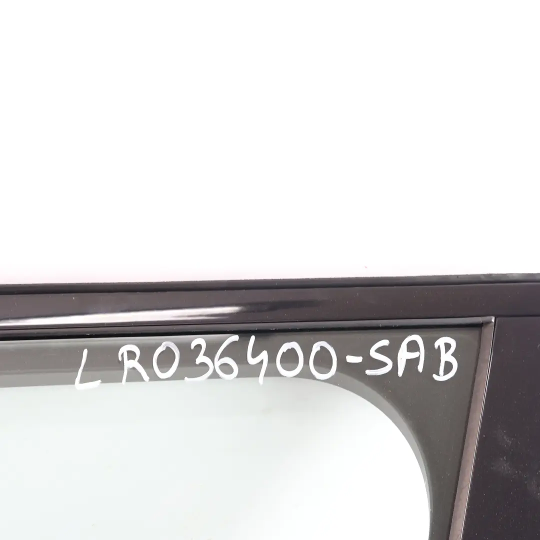 Puerta Delantera Izquierda Negro Santorini 820 para Range Rover L405 con número de pieza LR036400 Range Rover L405 Puerta Delantera Izquierda Negro Santorini 820 - SKU LR036400-SAB - Número de pieza LR036400