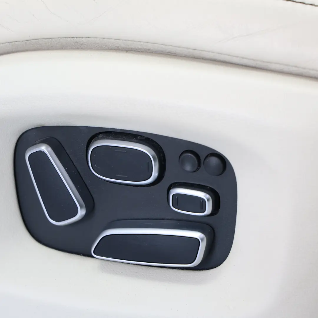 Range Rover L405 Front Seat Heated Memory Leather Ivory Right O/S Screen - SKU RHD-LR038901-1 - Part number LR038901
