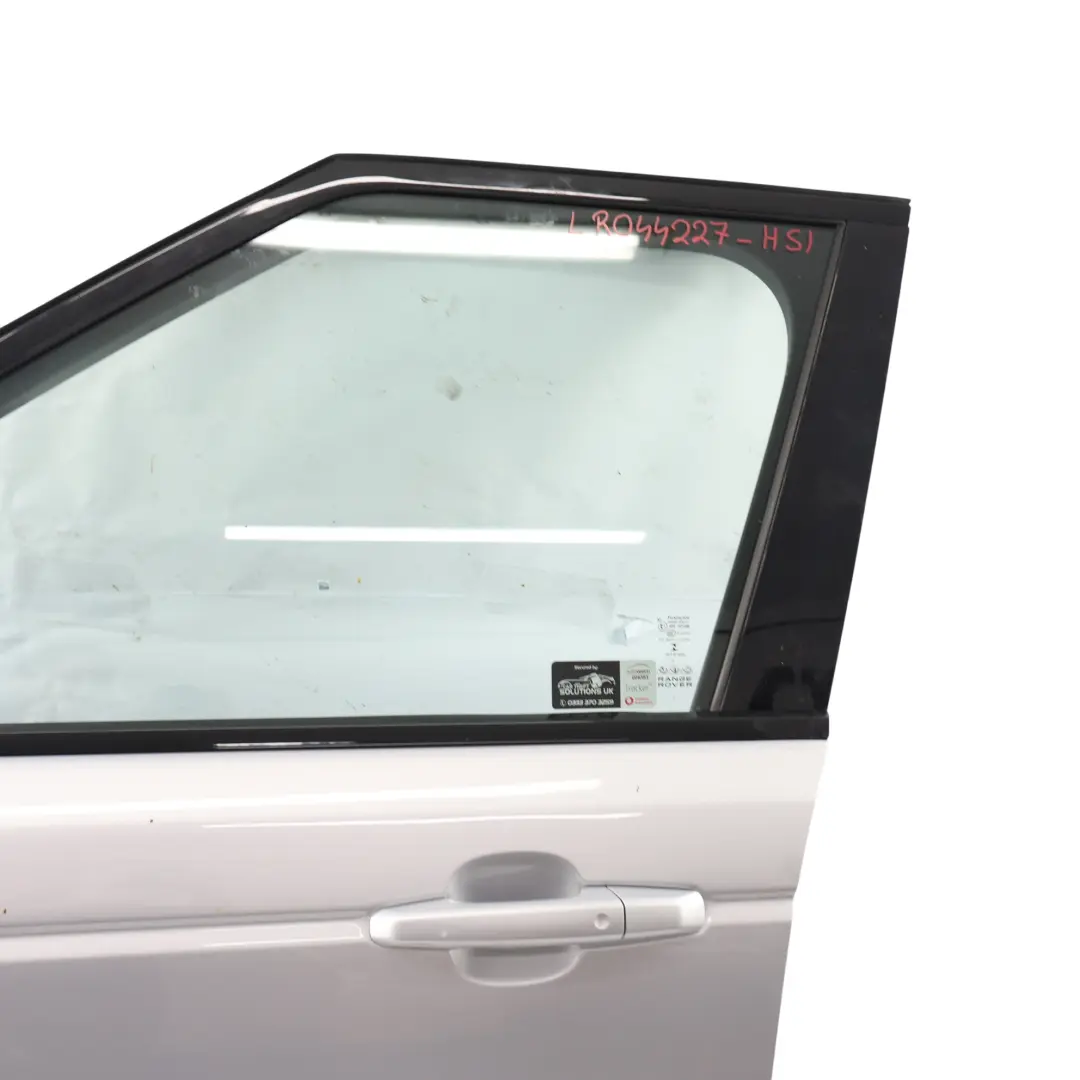 Przednie Drzwi Lewe Hakuba Srebrny - 2459 do Range Rover Sport L494 o numerze LR044227 Range Rover Sport L494 Przednie Drzwi Lewe Hakuba Srebrny - 2459 - SKU LR044227-HSI - Numer Części LR044227