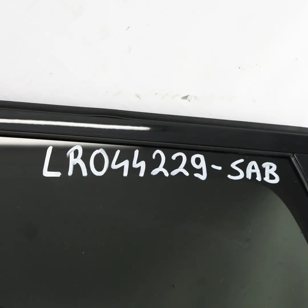 Range Rover Sport L494 Porte Arrière Gauche Noir Santorini 820 - SKU LR044229-SAB - Numéro de pièce LR044229