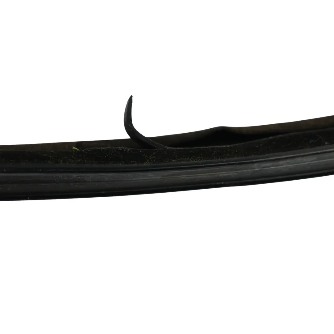Land Rover Discovery L319 Guarnizione Porta Anteriore Destra 6H22-202K94-AF - SKU LR048819 - Numero di parte LR048819