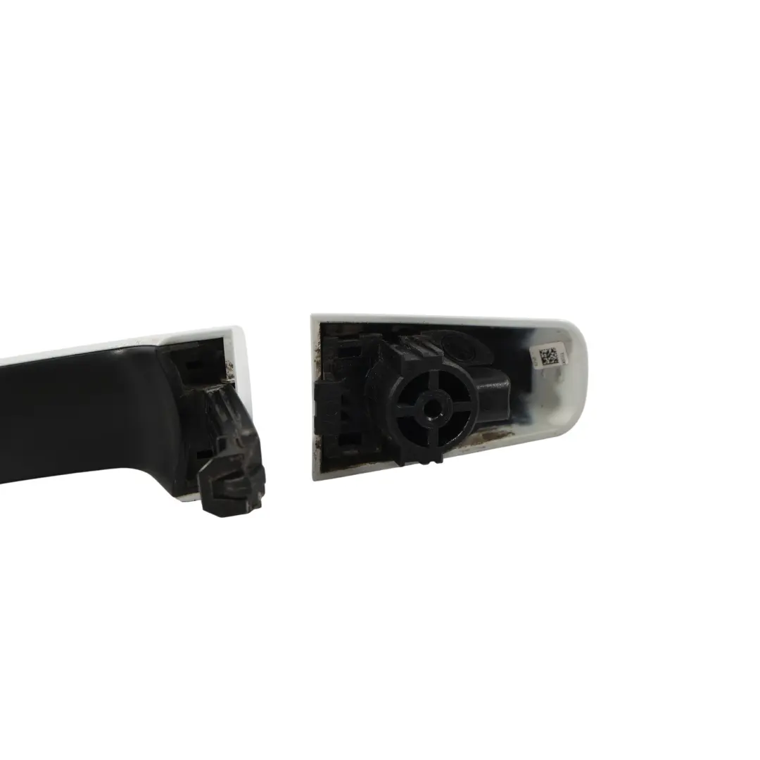 Outer Door Handle Front Left Right N/O/S White 2201 to Land Rover L550 with Part number LR061201 Land Rover L550 Outer Door Handle Front Left Right N/O/S White 2201 - SKU LR061201-YWH - Part number LR061201
