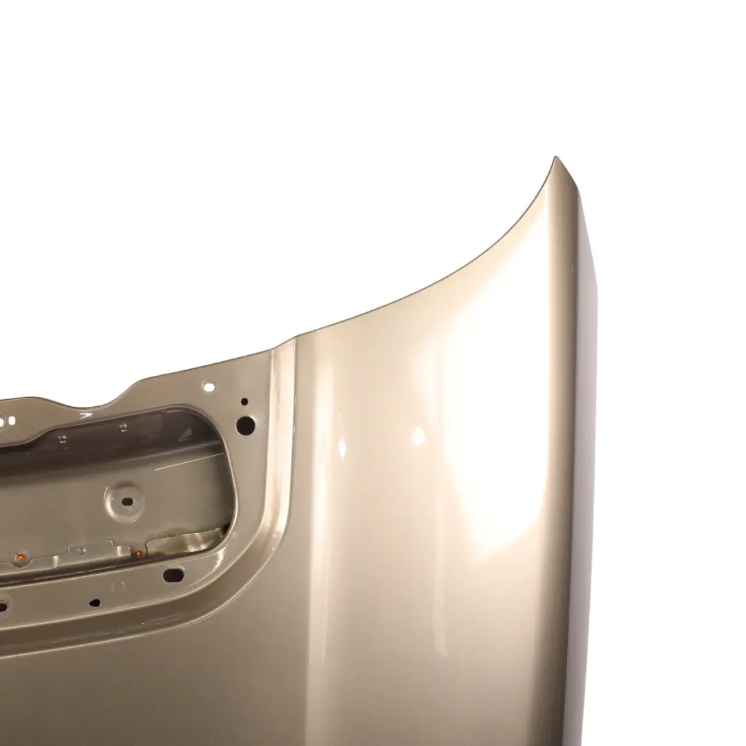 Hood Bonnet Panel Cover Kaikoura Stone - 997 to Land Rover Discovery Sport L550 with Part number LR061279 Land Rover Discovery Sport L550 Hood Bonnet Panel Cover Kaikoura Stone - 997 - SKU LR061279-KST - Part number LR061279