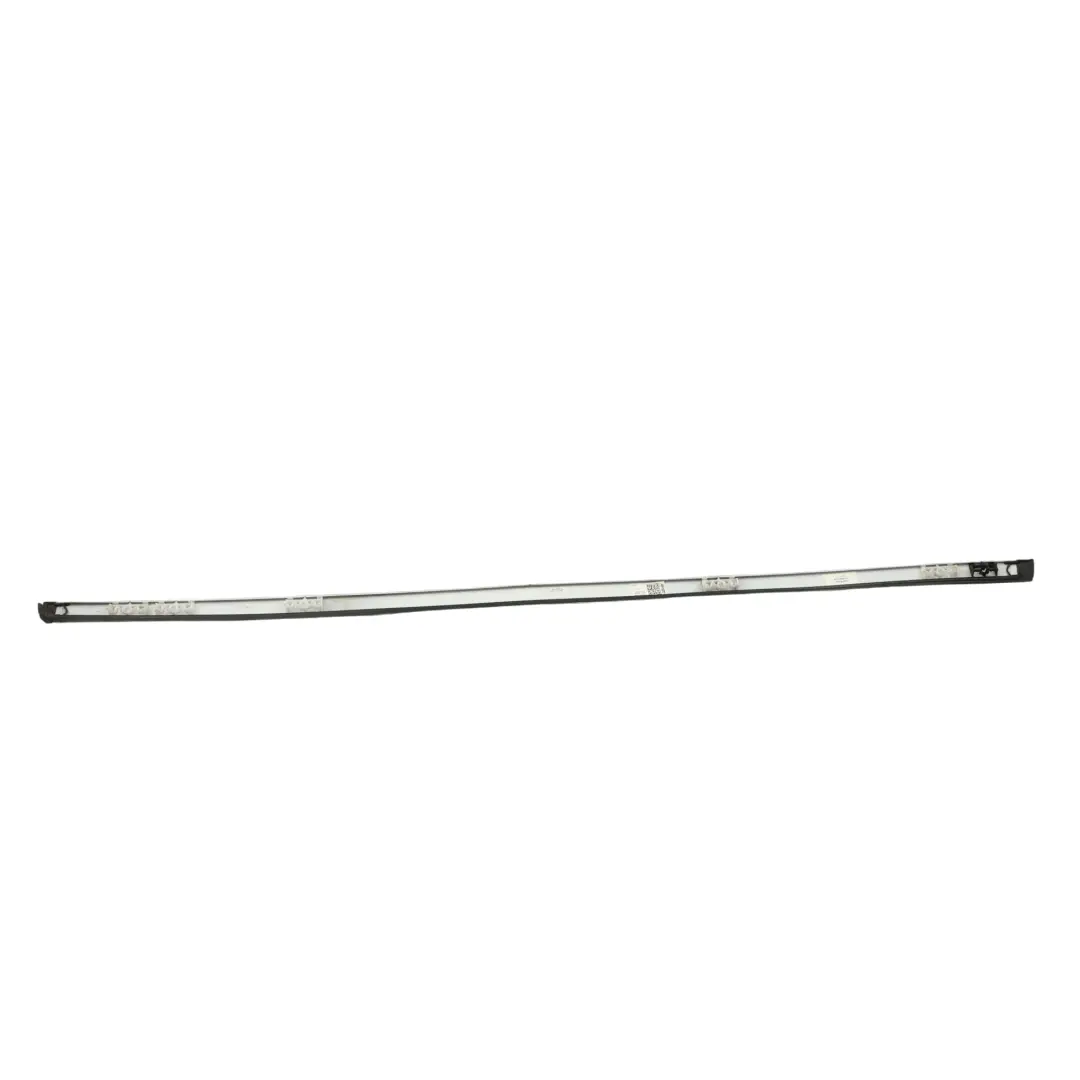 Bande Toit Garniture Latérale Gauche Blanc Fuji 867 pour Range Rover Evoque L538 à propos du numéro de pièce LR061657 Range Rover Evoque L538 Bande Toit Garniture Latérale Gauche Blanc Fuji 867 - SKU LR061657-FWH - Numéro de pièce LR061657