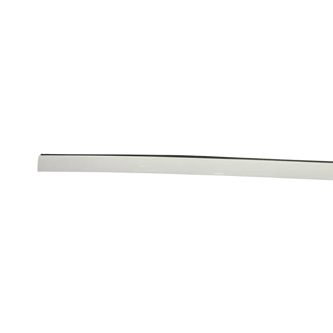 Bande Toit Garniture Latérale Gauche Blanc Fuji 867 pour Range Rover Evoque L538 à propos du numéro de pièce LR061657 Range Rover Evoque L538 Bande Toit Garniture Latérale Gauche Blanc Fuji 867 - SKU LR061657-FWH - Numéro de pièce LR061657