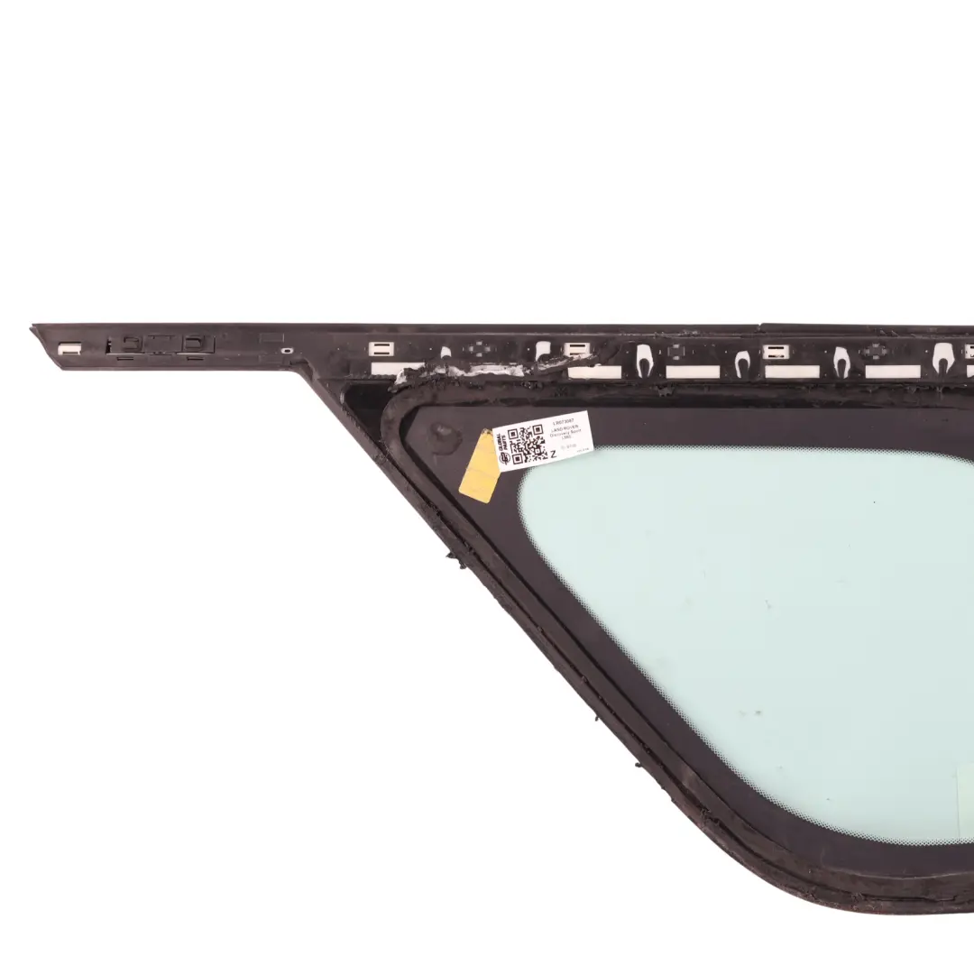 Quarter Window Glass AS2 Right O/S to Land Rover Discovery Sport L550 Rear with Part number LR073087 Land Rover Discovery Sport L550 Rear Quarter Window Glass AS2 Right O/S - SKU LR073087 - Part number LR073087