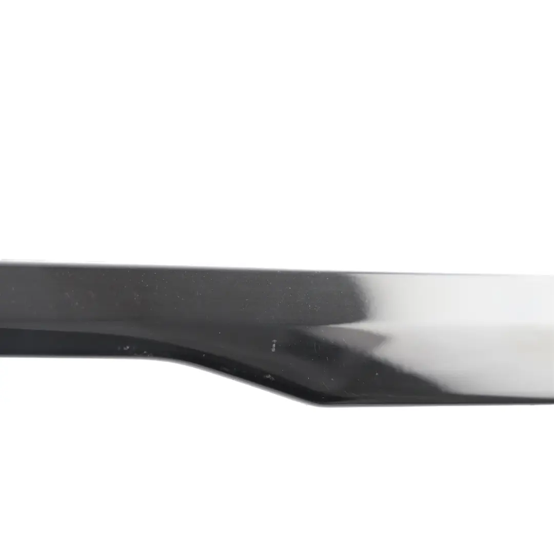 Boot Lid Tailgate Trim Strip Cover Black DK62-40406-DA to Range Rover L494 Rear with Part number LR076840 Range Rover L494 Rear Boot Lid Tailgate Trim Strip Cover Black DK62-40406-DA - SKU LR076840 - Part number LR076840