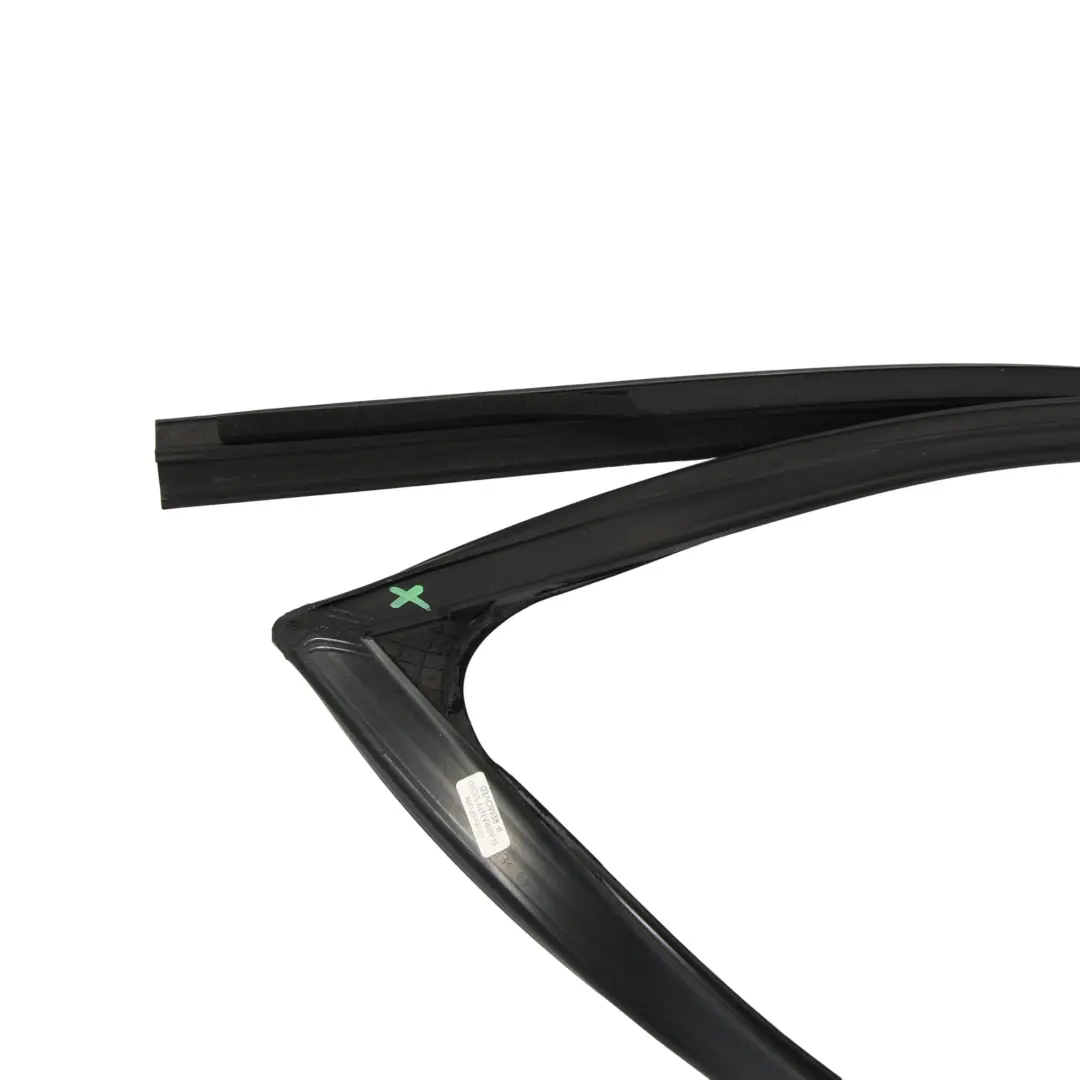 Türfenster Laufkanal Dichtung Vorne Rechts FK72-21596-AB für Land Rover Sport L550 mit Teilenummer LR076970 Land Rover Sport L550 Türfenster Laufkanal Dichtung Vorne Rechts FK72-21596-AB - SKU LR076970 - Teilenummer LR076970