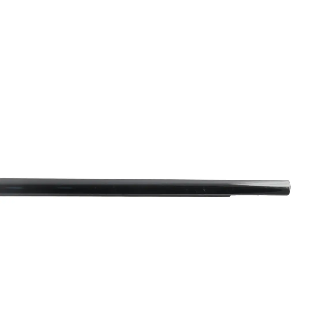 Land Rover Evoque L538 Bande Vitre Porte Avant Gauche Noir BJ32-21453-AF - SKU LR080275 - Numéro de pièce LR080275