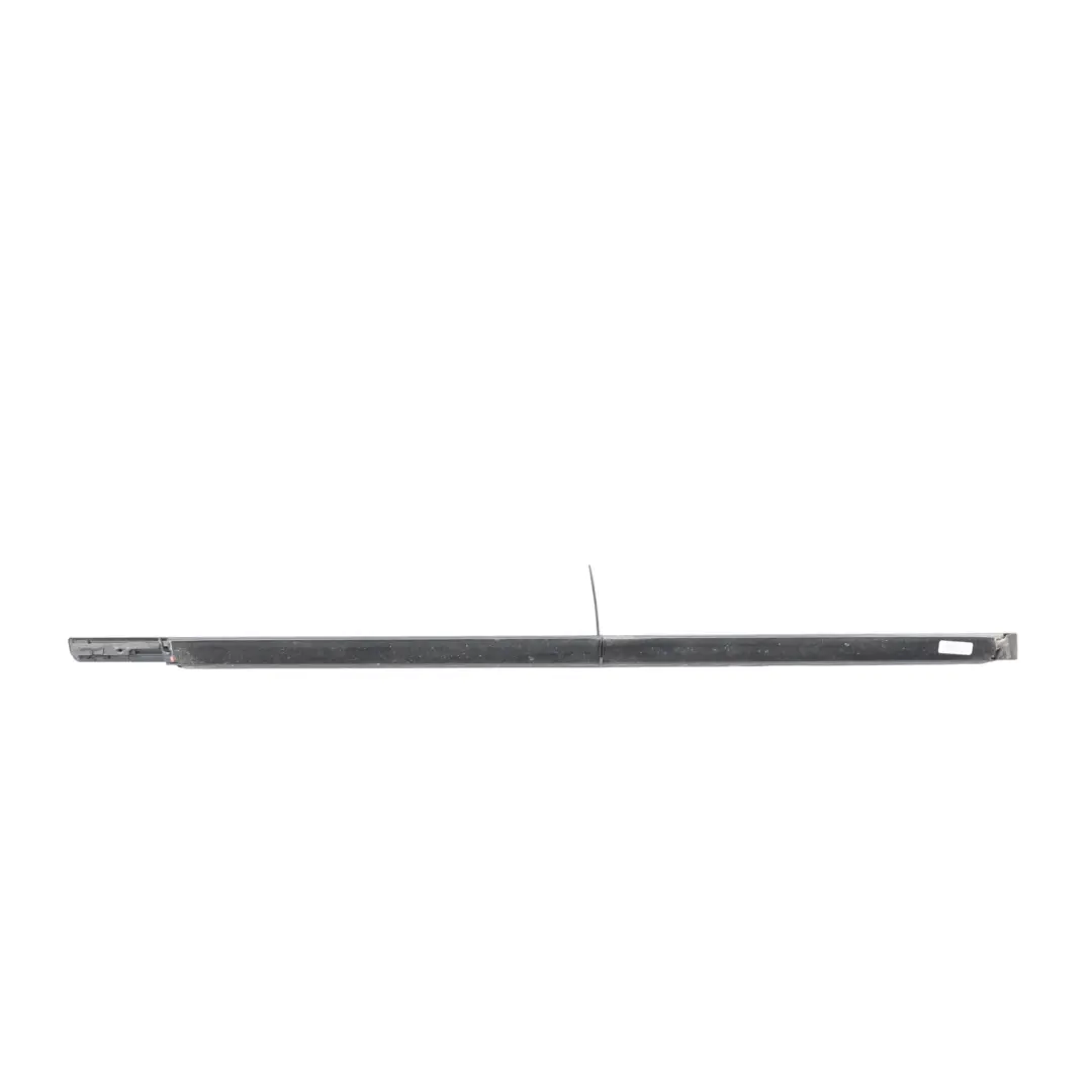 Land Rover Evoque L538 Bande Vitre Porte Avant Gauche Noir BJ32-21453-AF - SKU LR080275 - Numéro de pièce LR080275