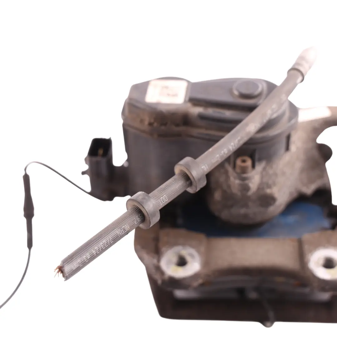 Brake Caliper Hosuing Right O/S 4.4 HPLA-2552-AA to Range Rover Sport L494 Rear with Part number LR084114 Range Rover Sport L494 Rear Brake Caliper Hosuing Right O/S 4.4 HPLA-2552-AA - SKU LR084114 - Part number LR084114