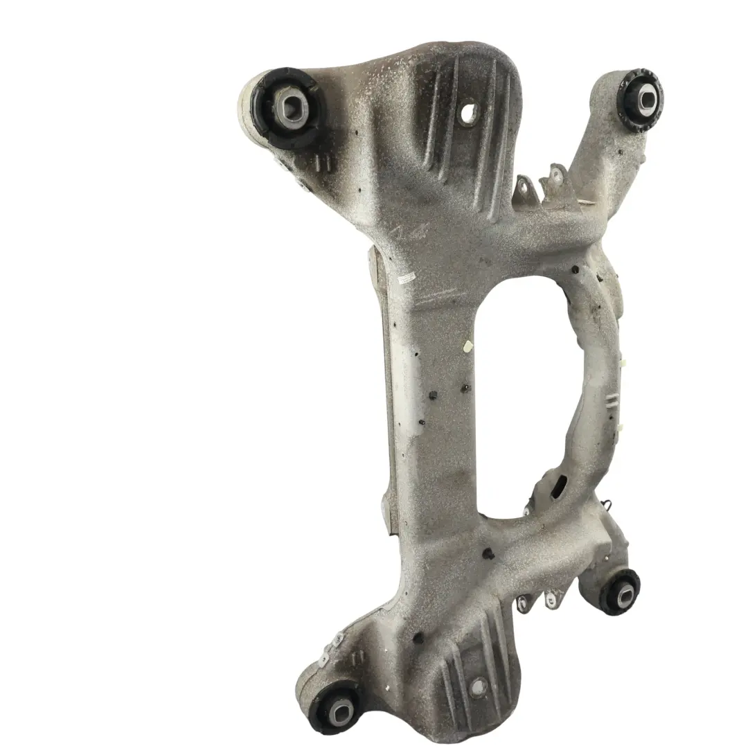 Culla Assale Posteriore CPLA-5K091-AM per Land Rover Range Rover Sport L494 con numero di parte LR086154 Land Rover Range Rover Sport L494 Culla Assale Posteriore CPLA-5K091-AM - SKU LR086154 - Numero di parte LR086154