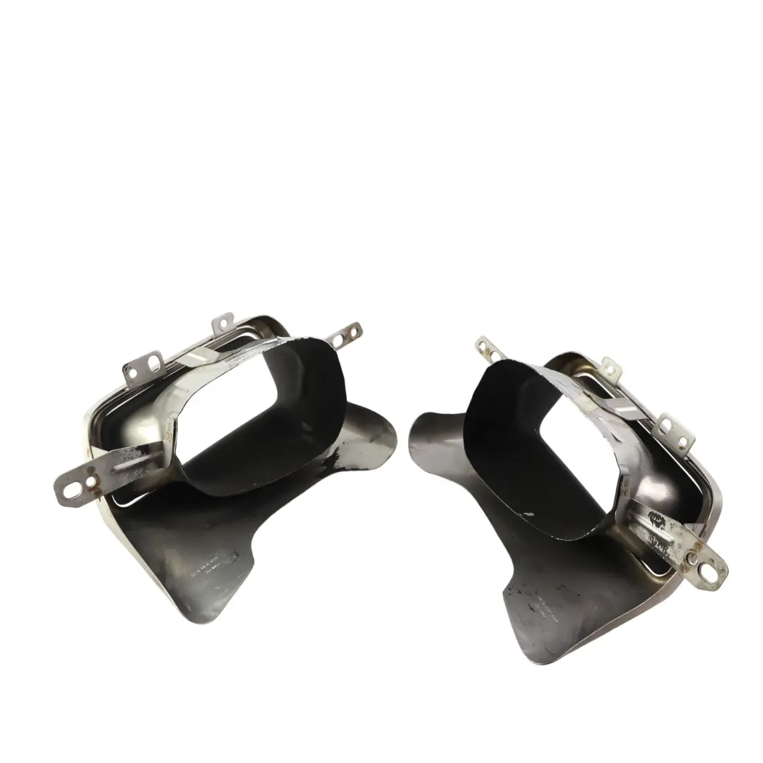 Set Finiture Scarico Sinistro Destro LR104743 LR104742 per Range Rover L494 con numero di parte LR104743-SET Range Rover L494 Set Finiture Scarico Sinistro Destro LR104743 LR104742 - SKU LR104743-SET - Numero di parte LR104743-SET