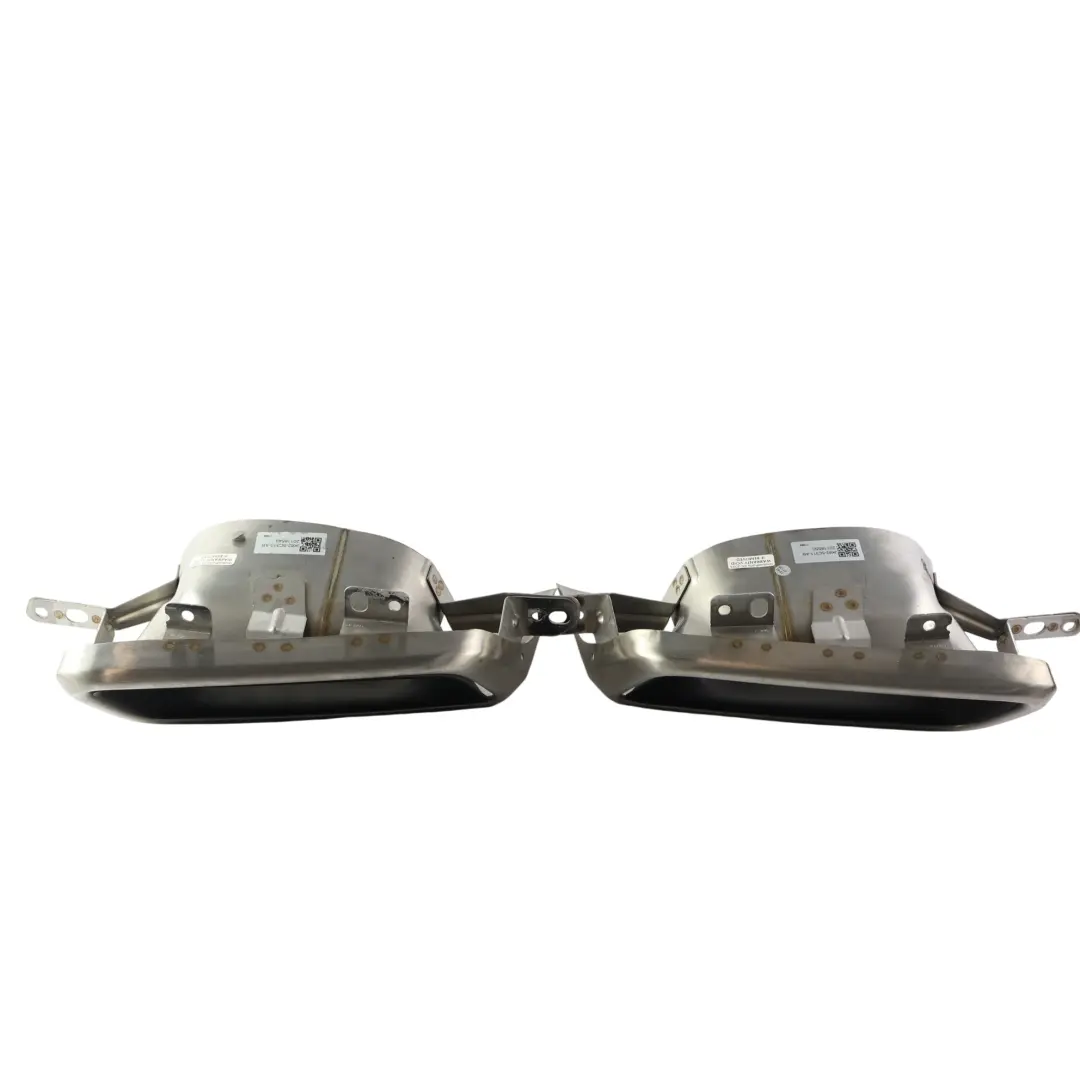 Set Finiture Scarico Sinistro Destro LR104743 LR104742 per Range Rover L494 con numero di parte LR104743-SET Range Rover L494 Set Finiture Scarico Sinistro Destro LR104743 LR104742 - SKU LR104743-SET - Numero di parte LR104743-SET