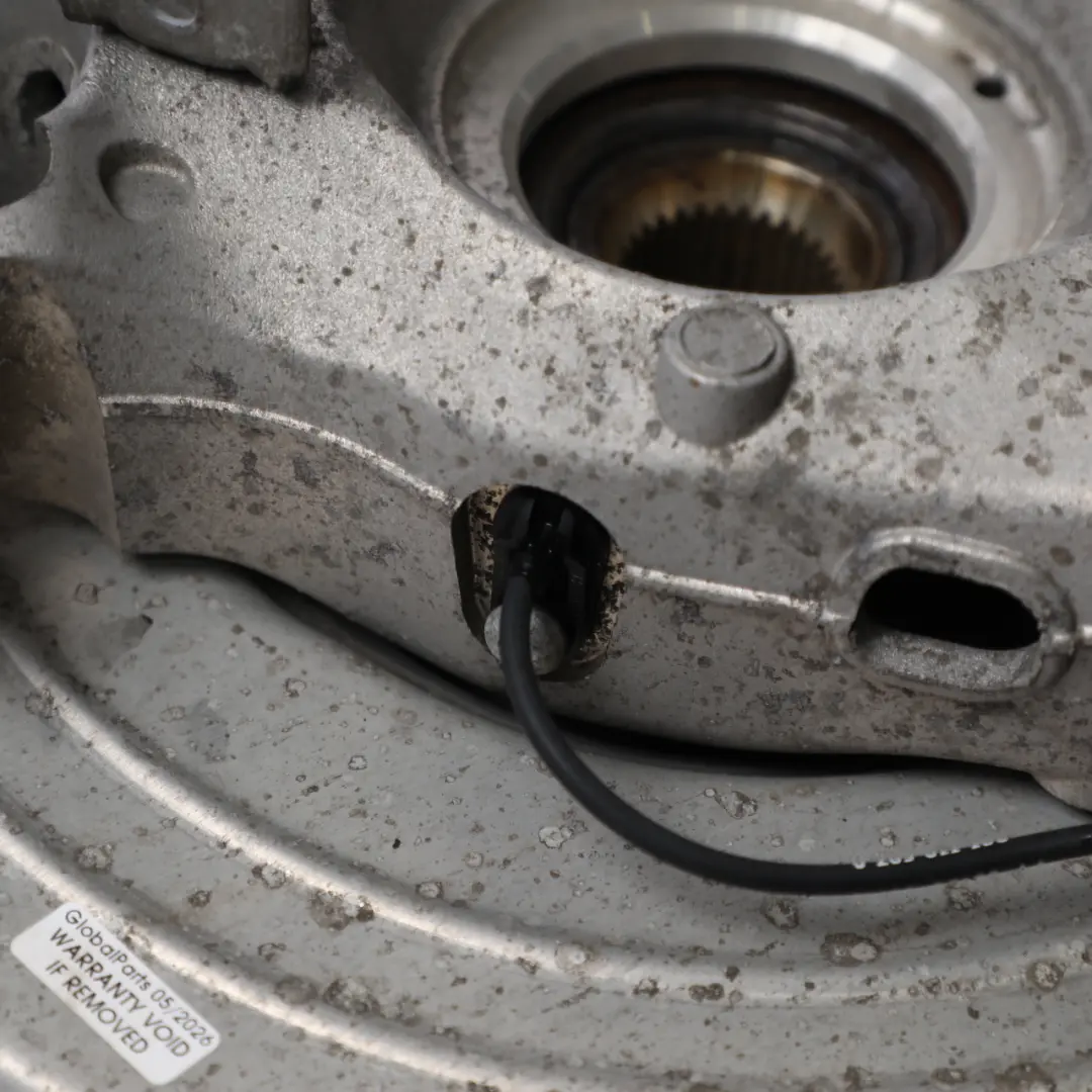 Moyeu Porte-Fusée Arrière Droit M8A2-5A970-AB pour Range Rover Velar L560 à propos du numéro de pièce LR141956 Range Rover Velar L560 Moyeu Porte-Fusée Arrière Droit M8A2-5A970-AB - SKU LR141956-1 - Numéro de pièce LR141956