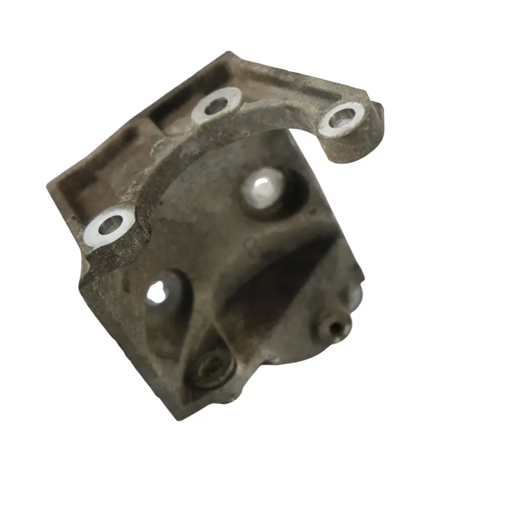 Land Rover Discovery 4 Staffa Supporto Pompa Servosterzo 3.0 V6 4R8Q-3K738-CC - SKU QVU500090 - Numero di parte QVU500090