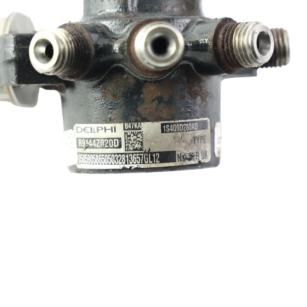 Rail Carburante Alta Pressione 1.8 TDI Diesel per Ford Transit con numero di parte R9144Z020D Ford Transit Rail Carburante Alta Pressione 1.8 TDI Diesel - SKU R9144Z020D - Numero di parte R9144Z020D