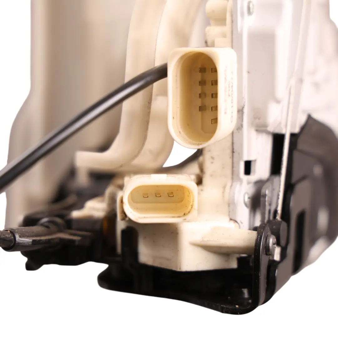 Door Lock Latch Front Right O/S to Porsche Cayenne 92A Macan 95B with Part number 4G2837016 Porsche Cayenne 92A Macan 95B Door Lock Latch Front Right O/S - SKU RHD-4G2837016 - Part number 4G2837016