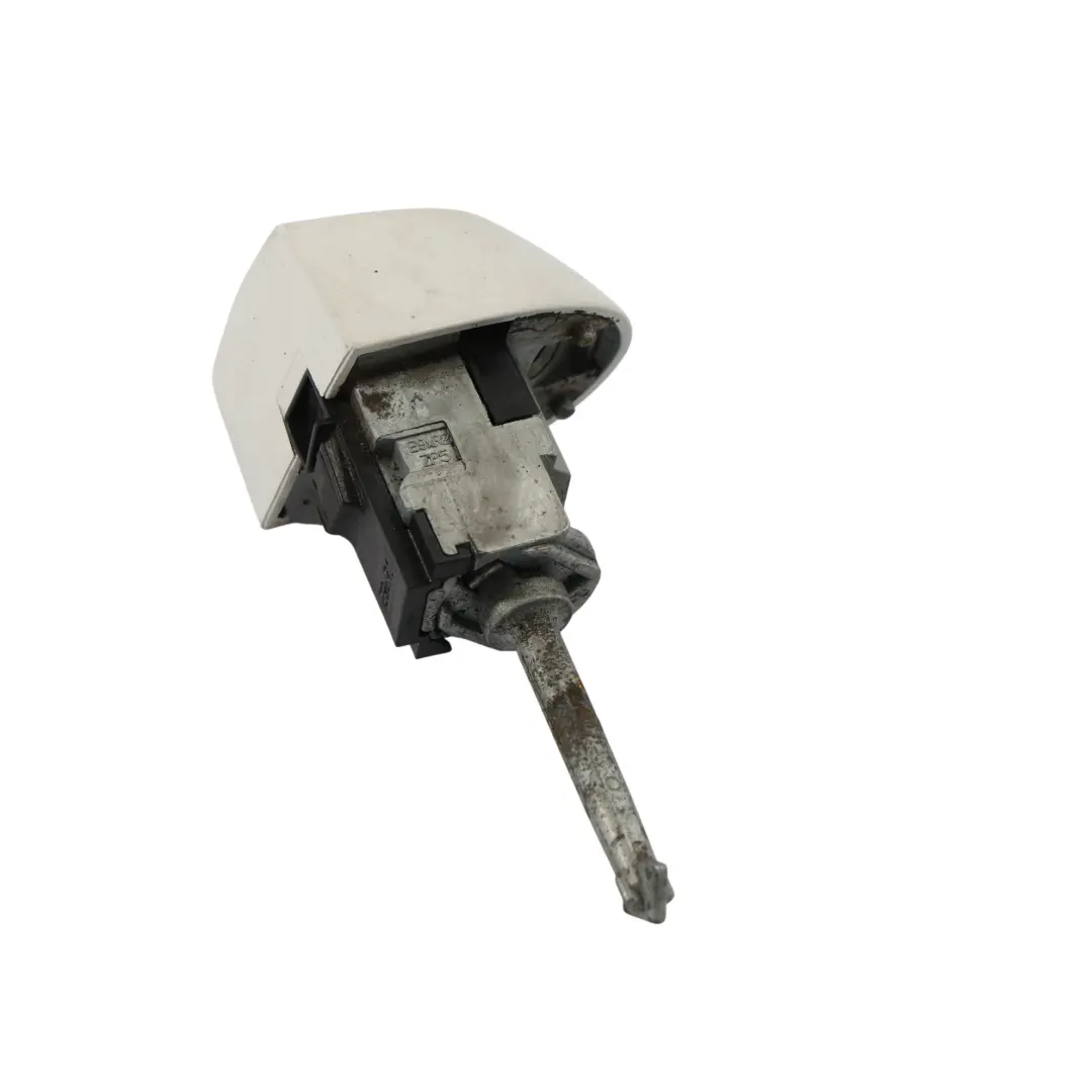 Door Handle Cover BMW E90 F20 Cap Lock Front Right O/S Alpinweiss 3 - 300 to with Part number 7162438 Door Handle Cover BMW E90 F20 Cap Lock Front Right O/S Alpinweiss 3 - 300 - SKU RHD-7162438-AW1 - Part number 7162438